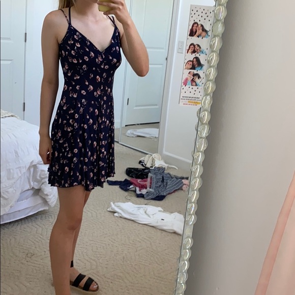 Spaghetti strap summer dress - Picture 1 of 3